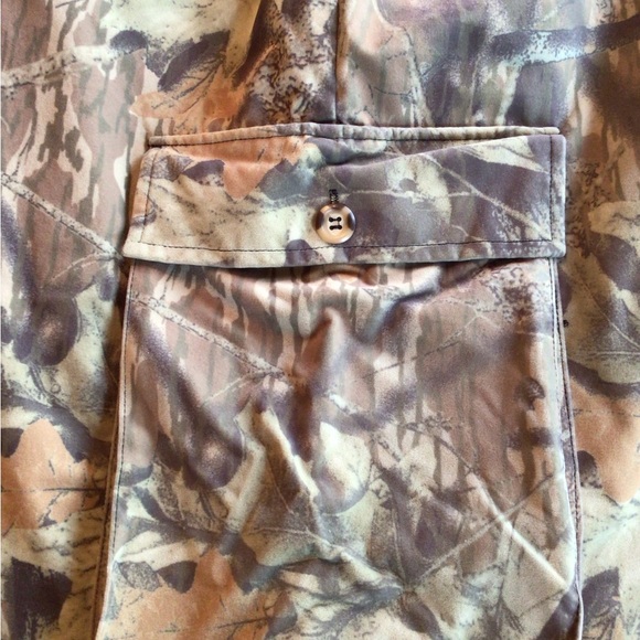 Lg Men’s Camo hunting outdoor pants. - Picture 4 of 9